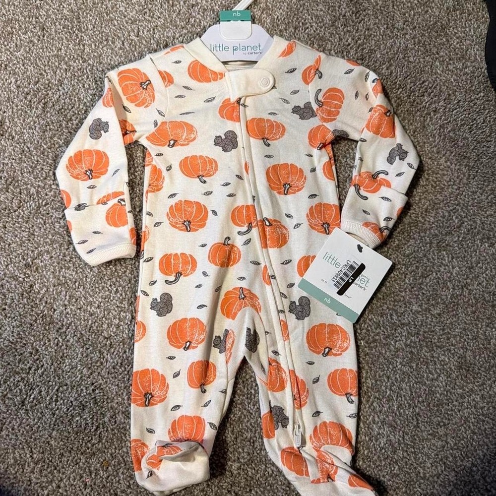 Carter's Little Planet newborn sleeper new with tags